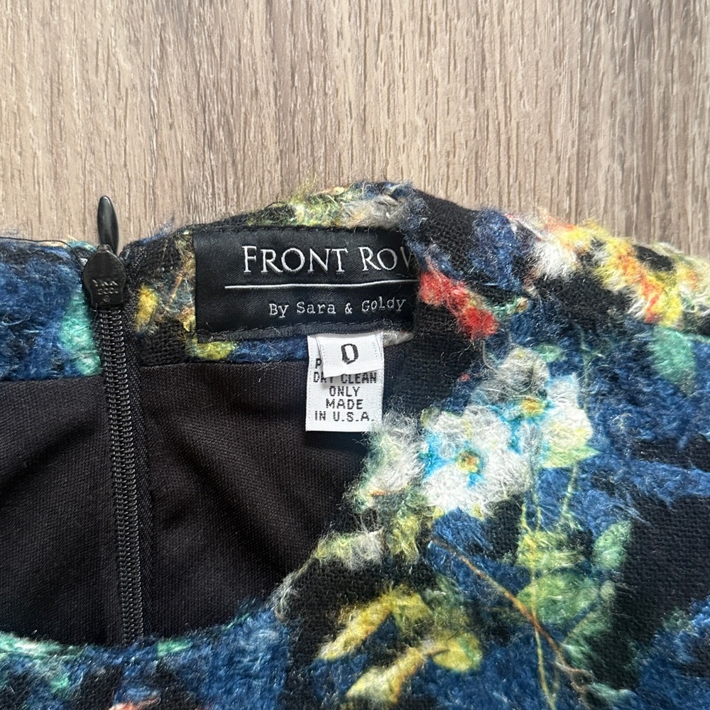 Floral Patterned Dress with Black Accents - Picture 3 of 6